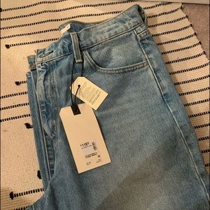 Brand New, with Tags Levi Balloon Jeans size 32